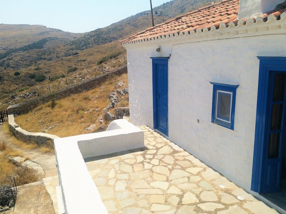 Blue Horizon Villa ไฮดรา ภายนอก รูปภาพ